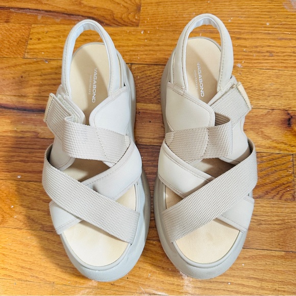 VAGABOND BEIGE CHUNKY SANDALS - Picture 2 of 7